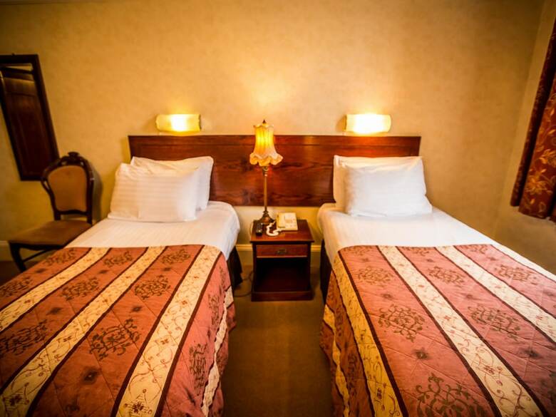 Queen's Hotel, Portsmouth Ltd.