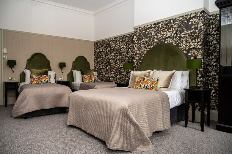 Queen's Hotel, Portsmouth Ltd.