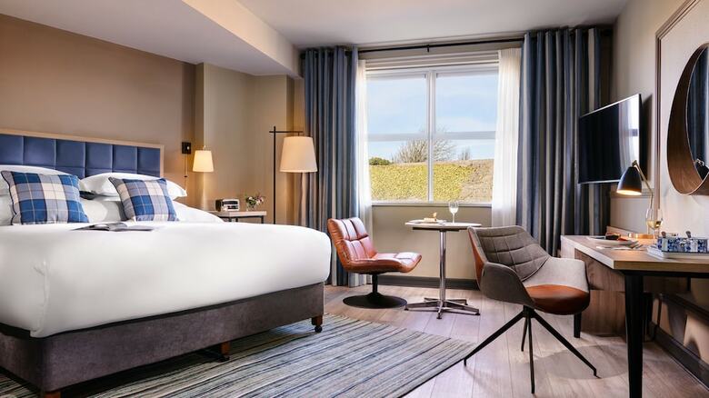 Harbour Hotel