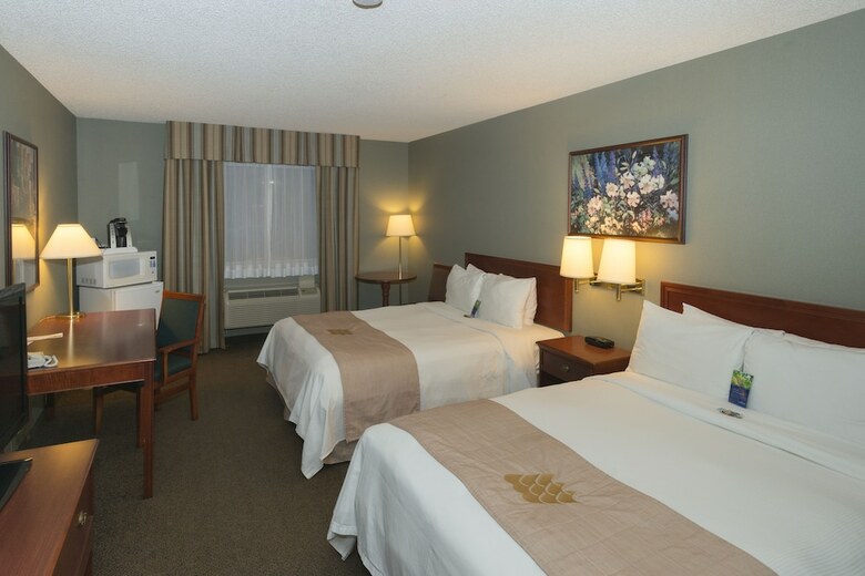 Hotel Lakeview Inns & Suites - Whitecourt