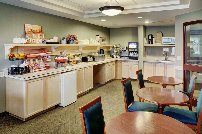 Hotel Lakeview Inns & Suites - Whitecourt