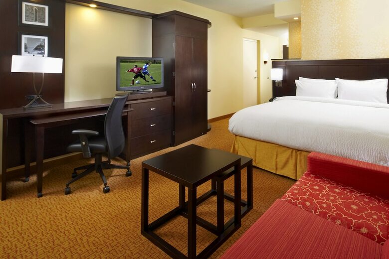 Hotel Courtyard By Marriott Cleveland University Circle
