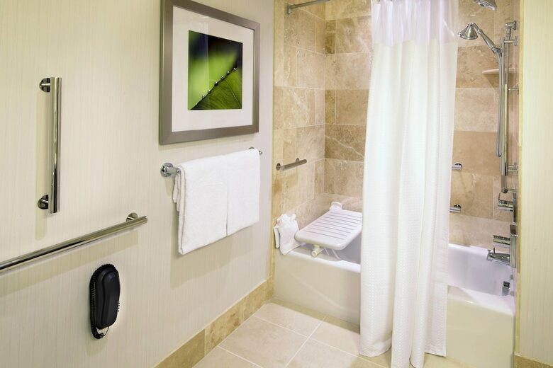 Hotel Courtyard By Marriott Cleveland University Circle