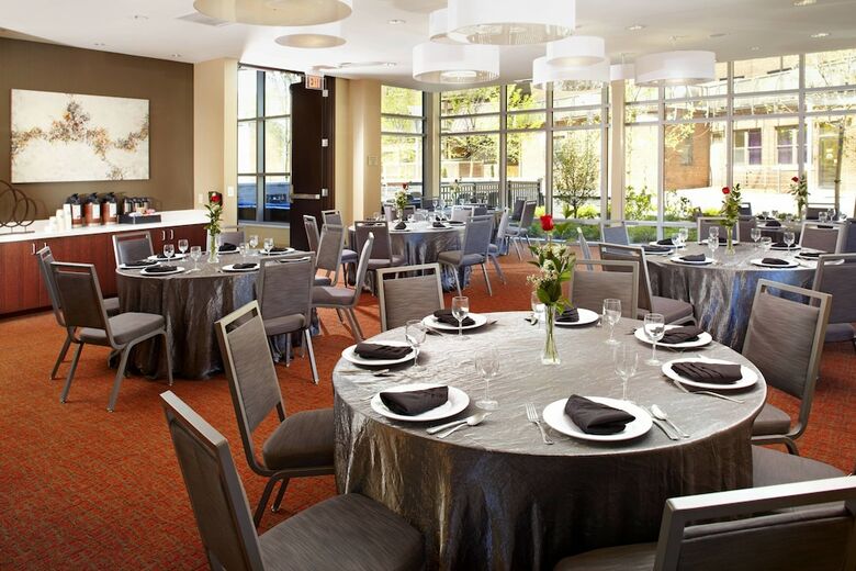 Hotel Courtyard By Marriott Cleveland University Circle