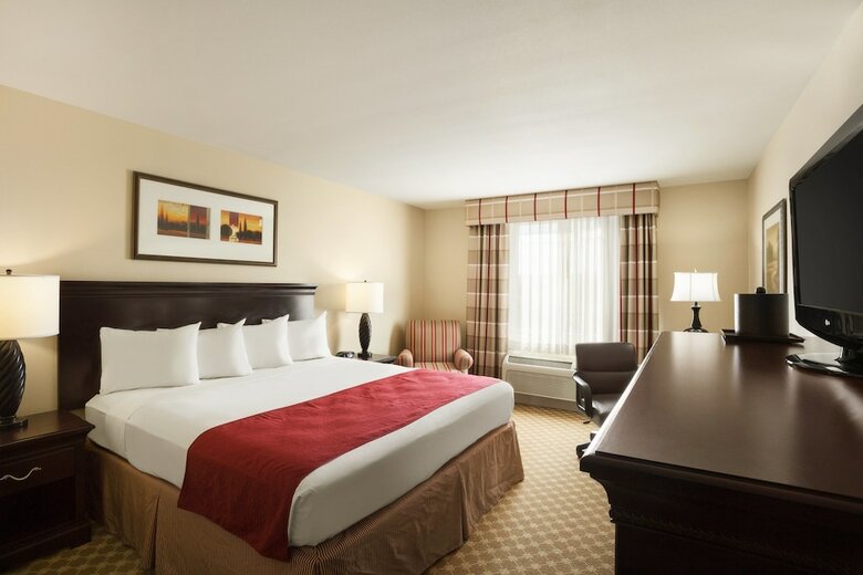 Hotel Quality Inn & Suites