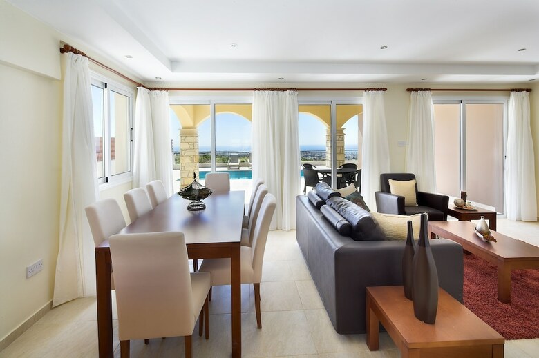 Aparthotel Club St George Resort