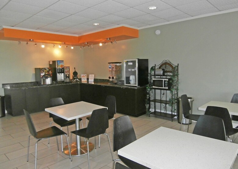 Motel Americas Best Value Inn Newnan