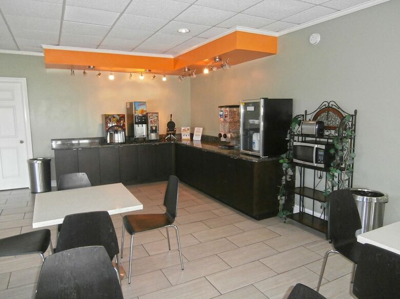 Motel Americas Best Value Inn Newnan
