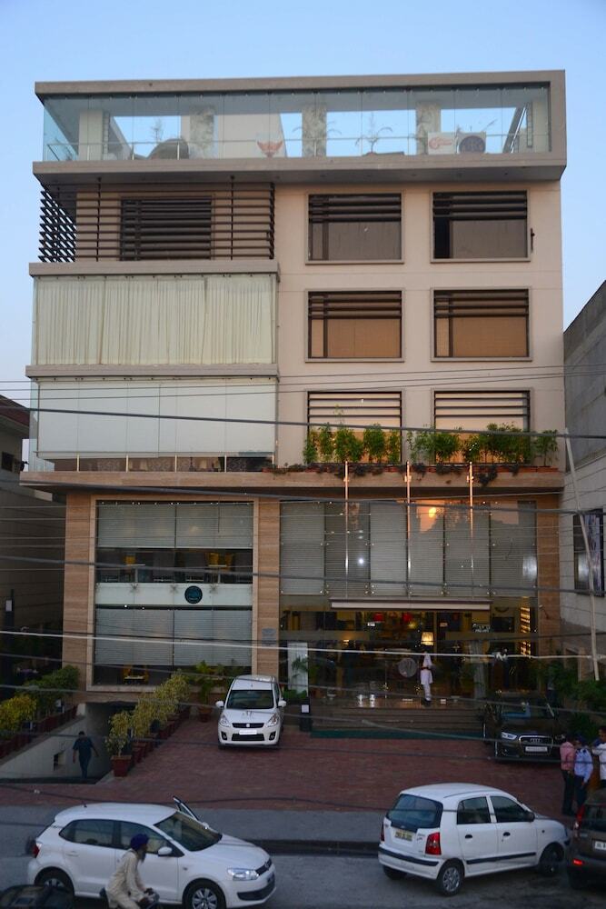 Hotel Evoke Avaas Lifestyle, Amritsar