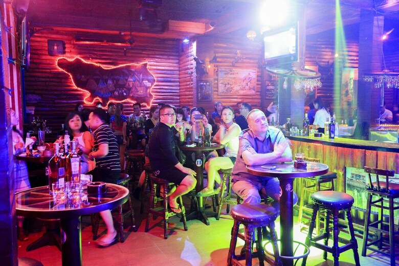 Seventeen Saloon Hotel
