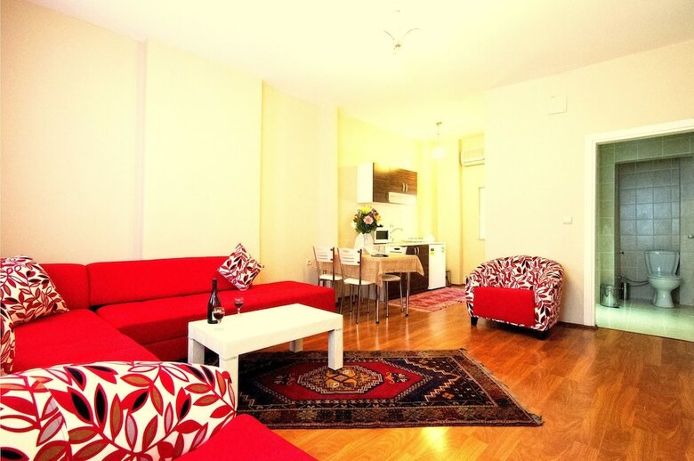 Apartamentos By Pera Suites