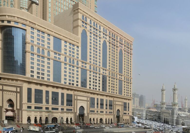 Hotel Al Safwah Royale Orchid