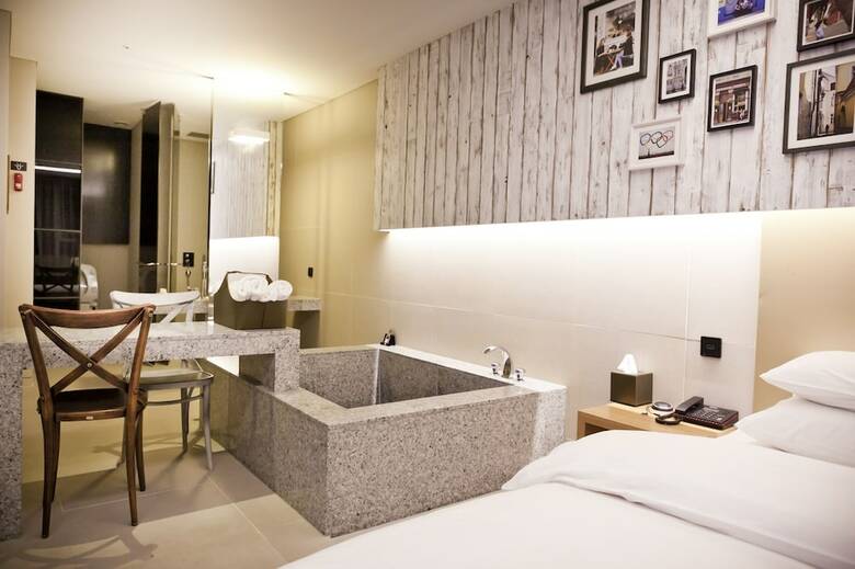 Hotel The Designers Hongdae