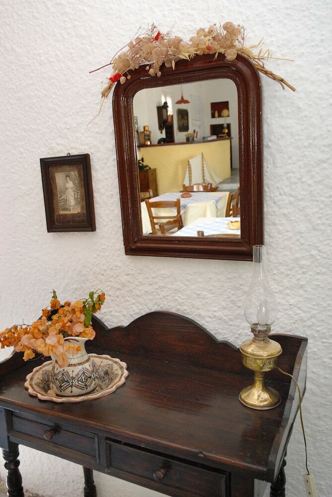 Vagia Traditional Hotel