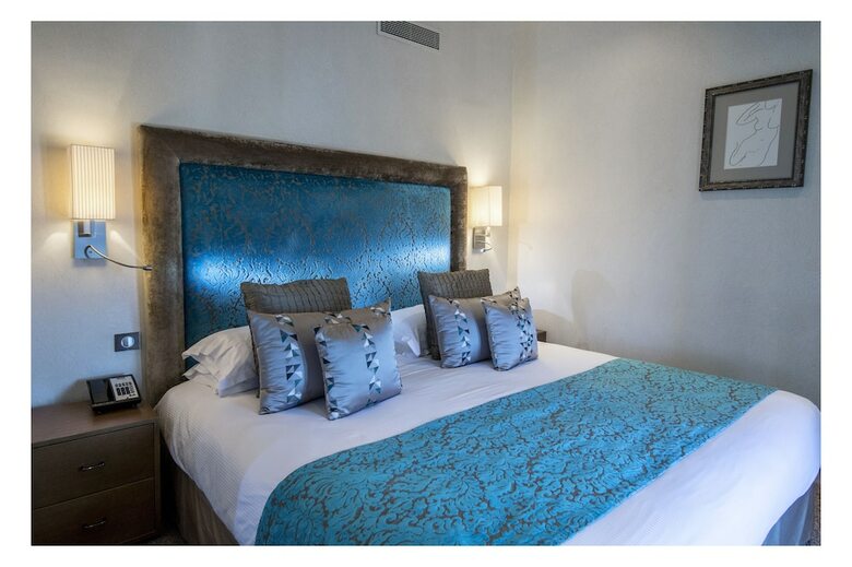 Hotel La P�rouse Nice Baie Des Anges