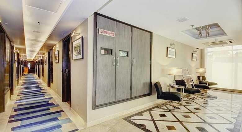 Hotel Palm Springs Stays