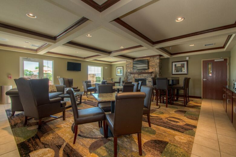 Hotel Cobblestone Inn & Suites - Holyoke