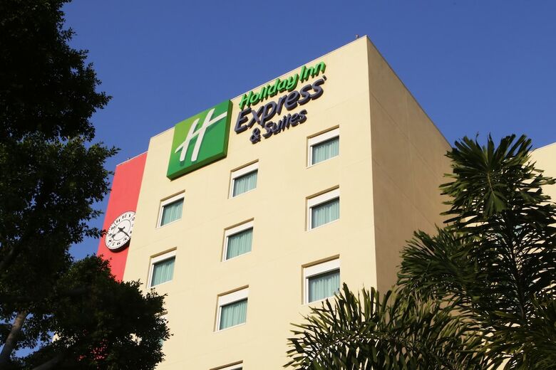 Holiday Inn Express Hotel & Suites Cuernavaca