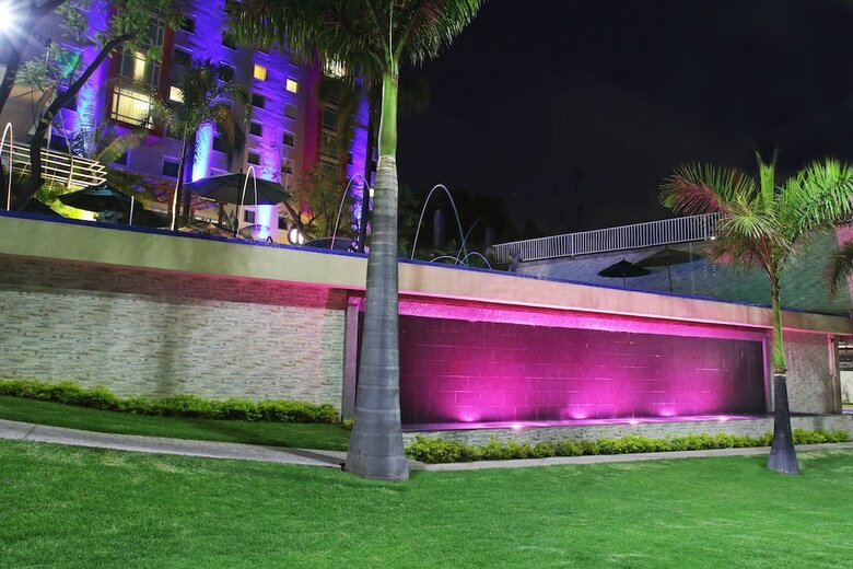 Holiday Inn Express Hotel & Suites Cuernavaca