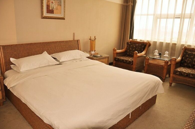 Hotel Metropolo Qingdao Chengyang Municiple Government