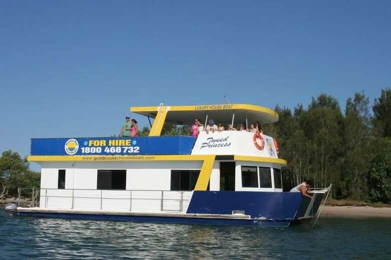 Boyds Bay Houseboat Holidays