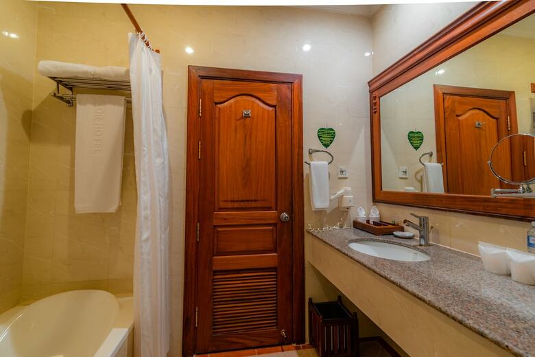 Hotel Empress Residence Resort & Spa