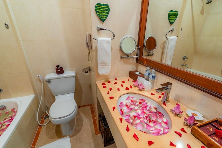 Hotel Empress Residence Resort & Spa