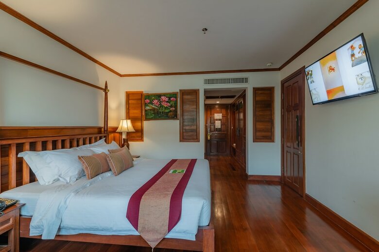 Hotel Empress Residence Resort & Spa