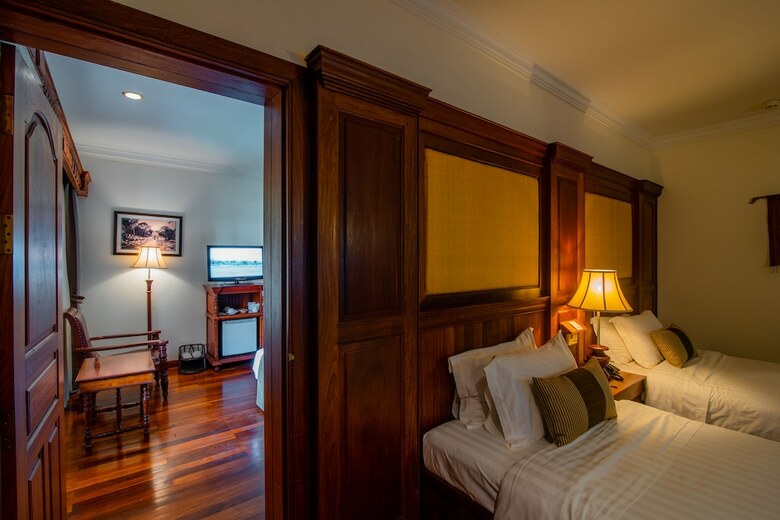 Hotel Empress Residence Resort & Spa