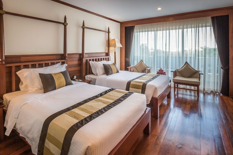 Hotel Empress Residence Resort & Spa