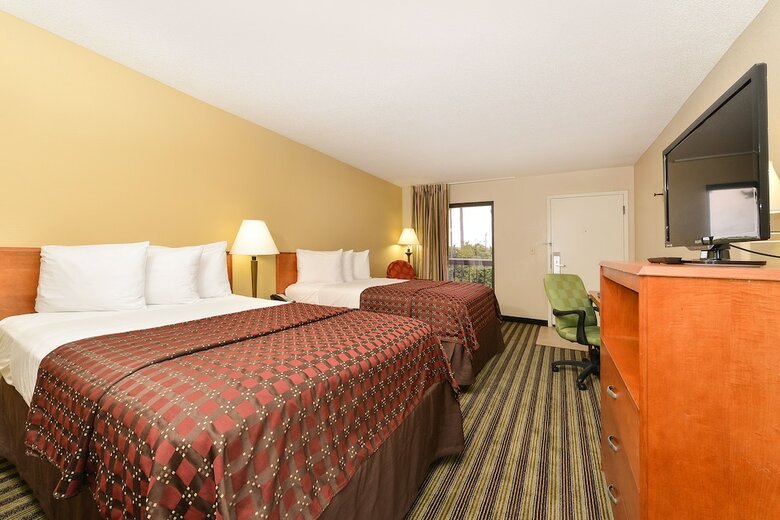 Hotel Quality Inn At The Mall - Valdosta
