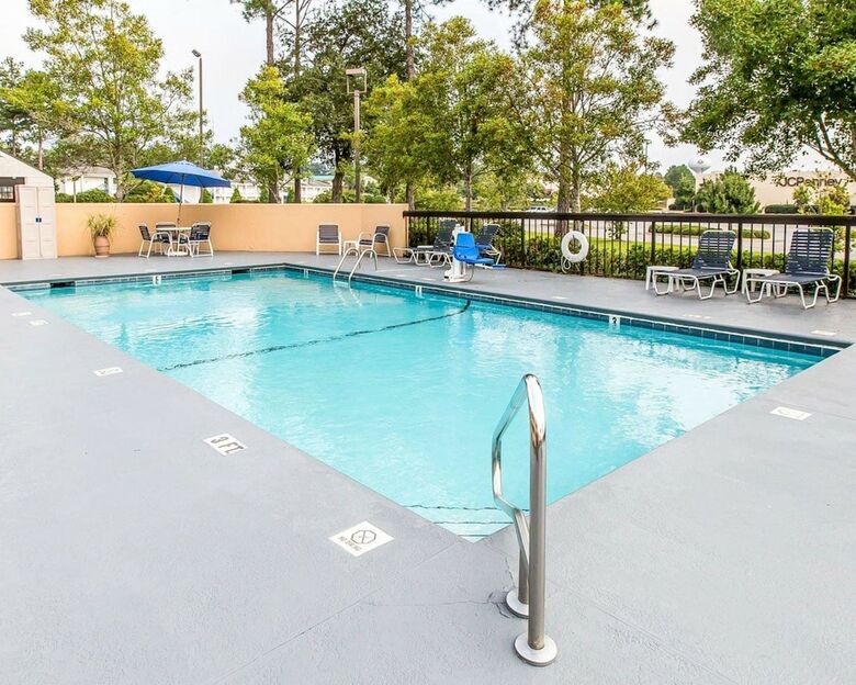 Hotel Quality Inn At The Mall - Valdosta