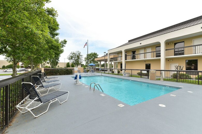 Hotel Quality Inn At The Mall - Valdosta