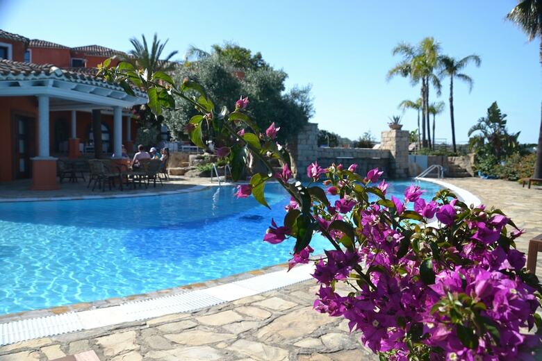 Galanias Hotel & Retreat