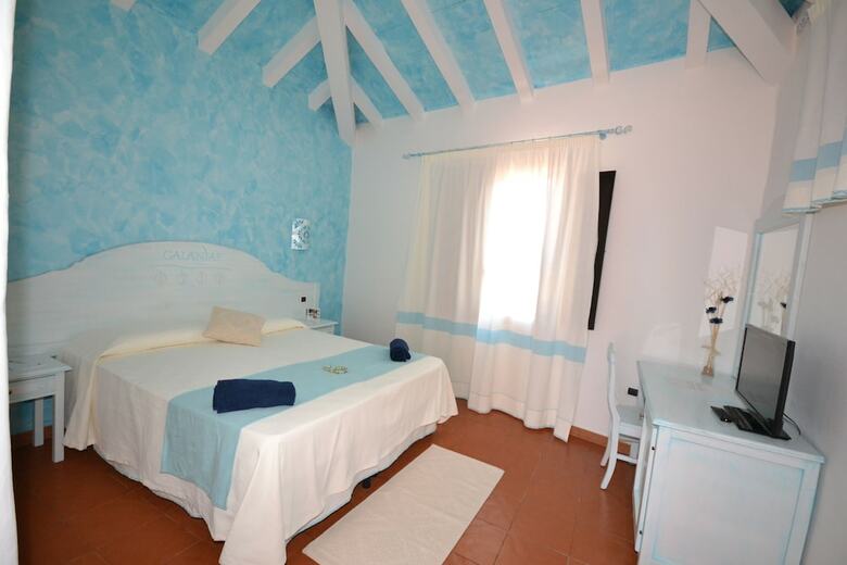 Galanias Hotel & Retreat