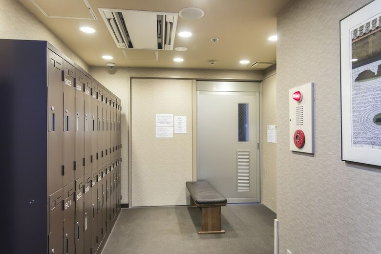 Capsule Hotel B&s Eco-cube Shinsaibashi