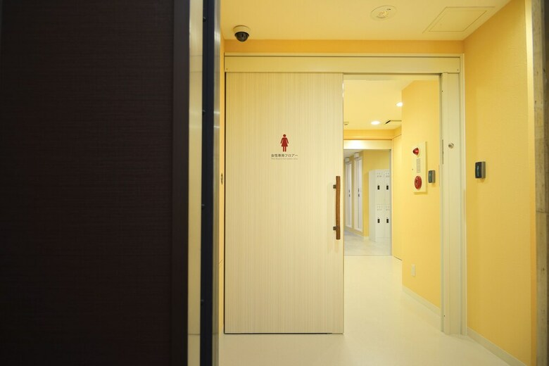 Capsule Hotel B&s Eco-cube Shinsaibashi