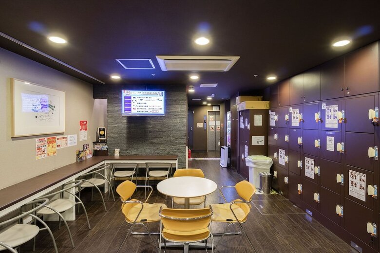 Capsule Hotel B&s Eco-cube Shinsaibashi