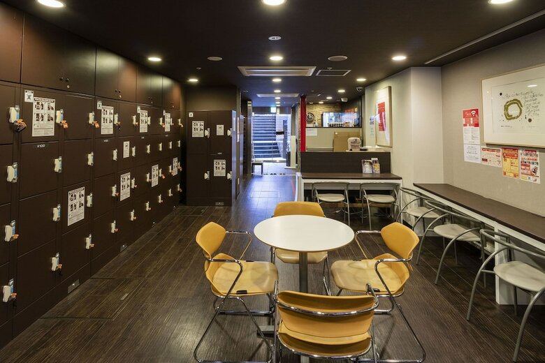 Capsule Hotel B&s Eco-cube Shinsaibashi