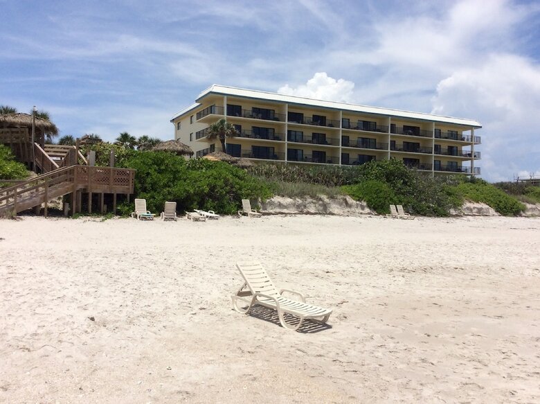 Las Olas Beach Club