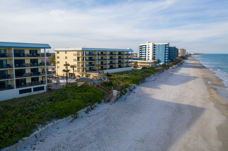 Las Olas Beach Club