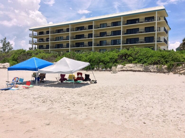 Las Olas Beach Club