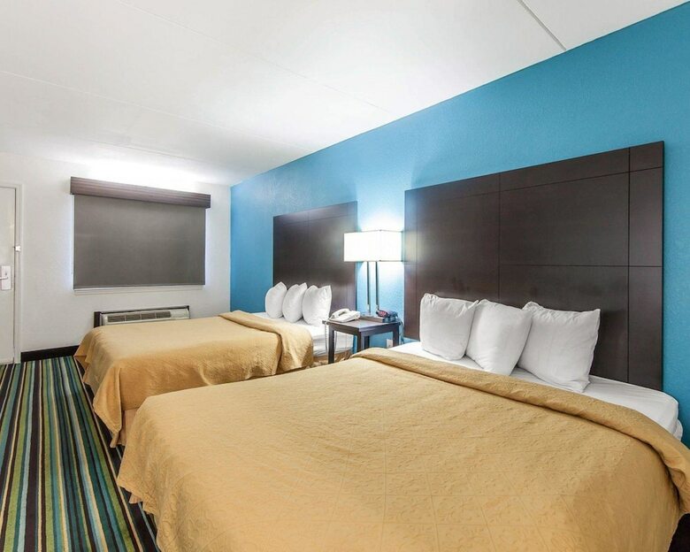 Hotel Quality Inn & Suites