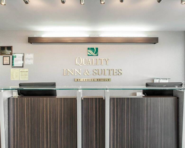 Hotel Quality Inn & Suites