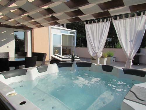 Apartments Jadran