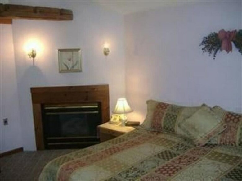 Hotel Sturbridge Country Inn