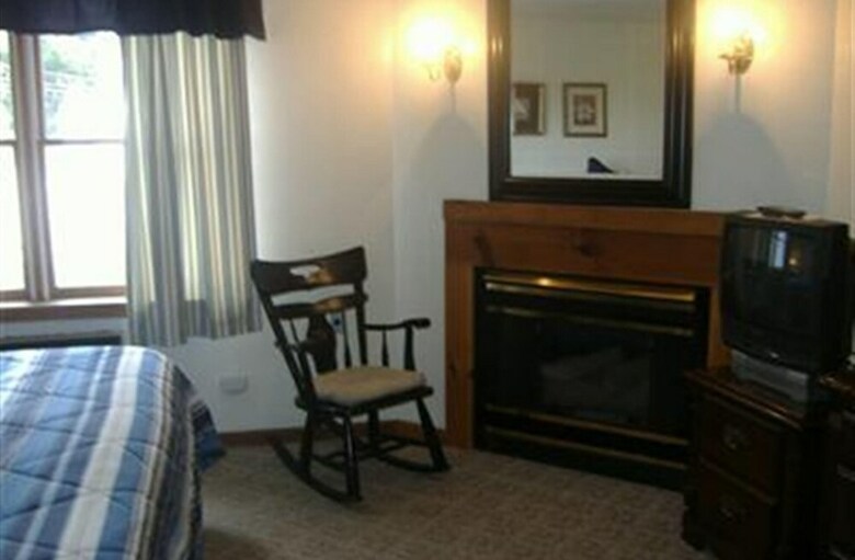 Hotel Sturbridge Country Inn