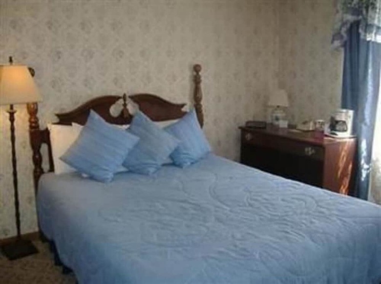 Hotel Sturbridge Country Inn