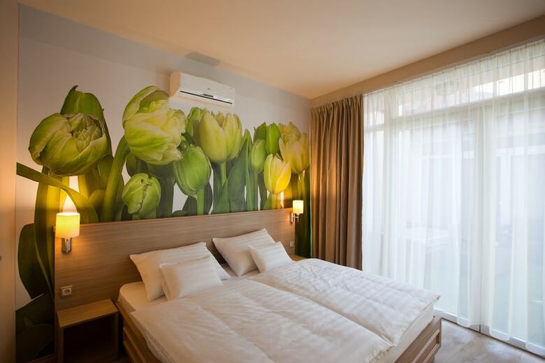 Barokk Hotel Promen�d Gyor