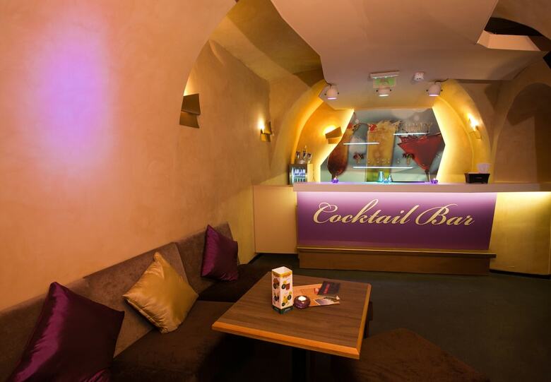 Barokk Hotel Promen�d Gyor